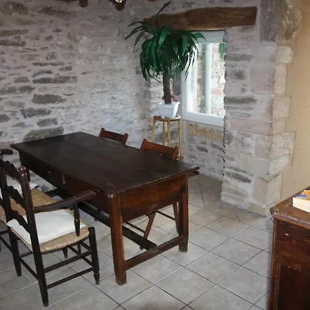 Hotell Les Tilleuls De Pareloup A