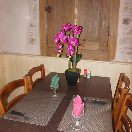 Les Tilleuls De Pareloup A