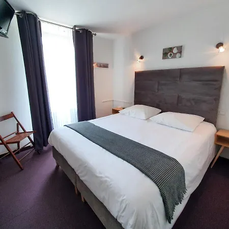 Hotel Les Tilleuls De Pareloup A Salles-Curan