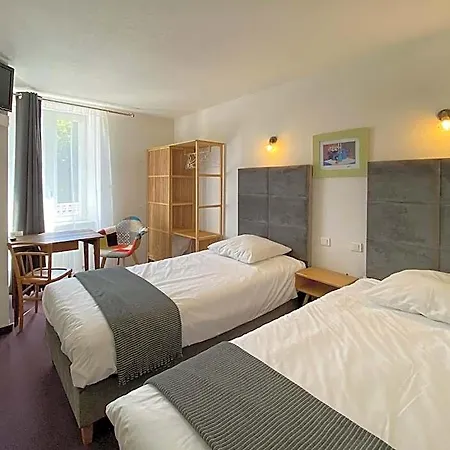 Hotel Les Tilleuls De Pareloup A