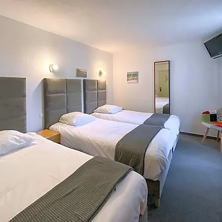 Les Tilleuls De Pareloup A Hotel Salles-Curan