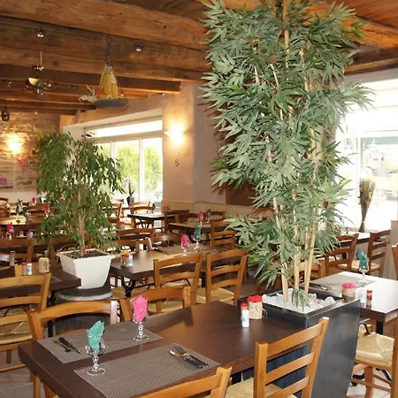 Hotel Les Tilleuls De Pareloup A 2*